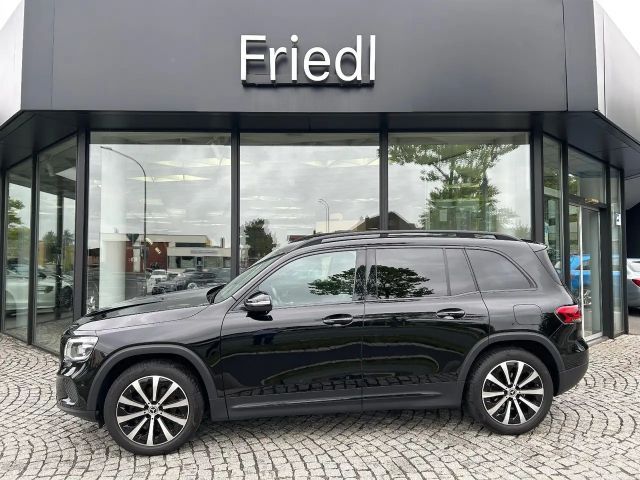 Mercedes-Benz GLB 200 4MATIC