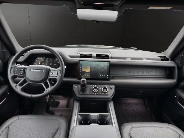 Land Rover Defender 110 D250 Dynamic SE