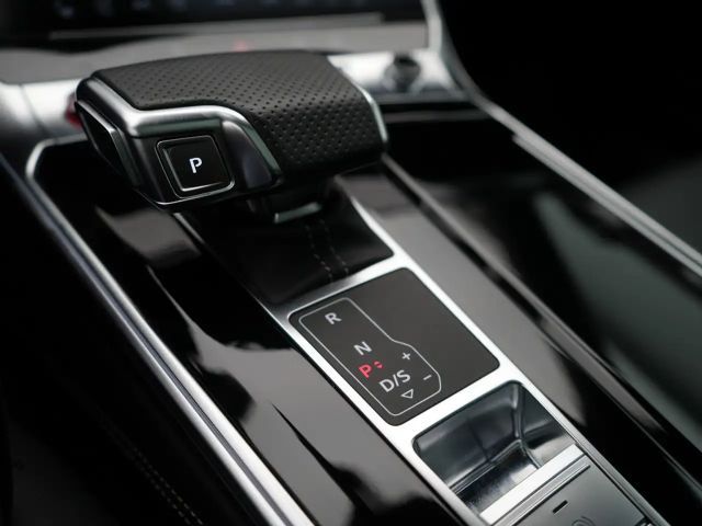 Audi RS6 305KMH LASER PANO RAUTE KERAMIK LUFT NAVI