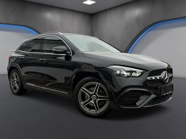 Mercedes-Benz GLA 200 AMG Line GLA 200 d