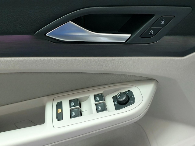 Volkswagen Golf 2.0 TDI DSG Style