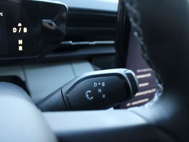 Ford Capri Premium RWD