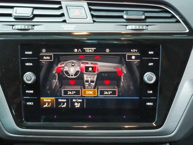 Volkswagen Touran 1.5 TSI DSG IQ.Drive R-Line