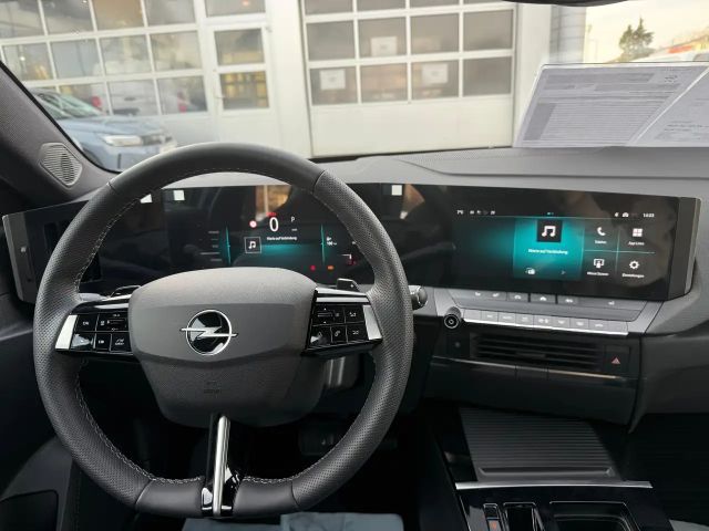 Opel Astra GS-Line Grand Sport