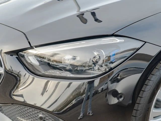 Mercedes-Benz C 180 AVANTGARDE Estate