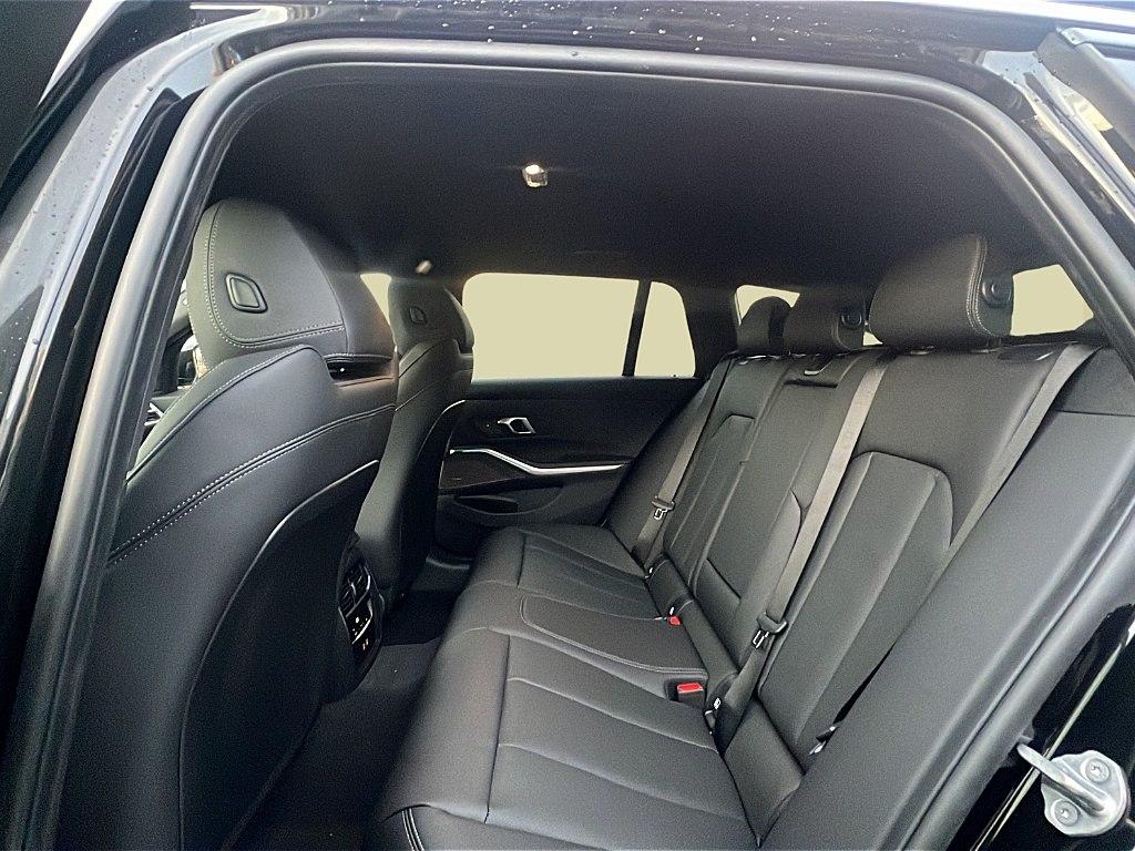 BMW 330 330e M-Sport Touring