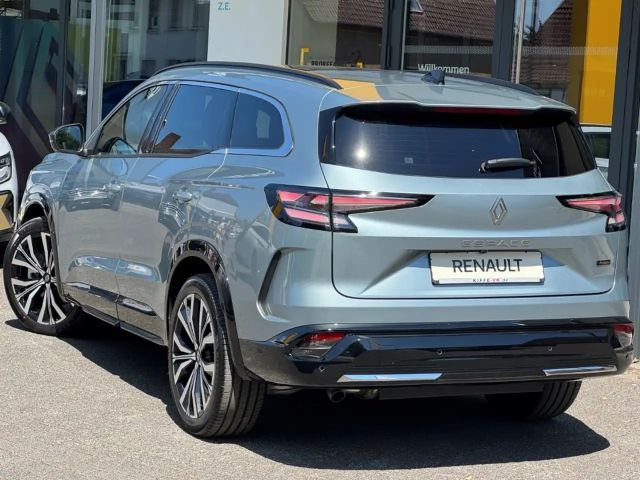 Renault Espace E-Tech Hybrid Iconic