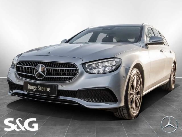 Mercedes-Benz E 220 AVANTGARDE E 220 d Estate