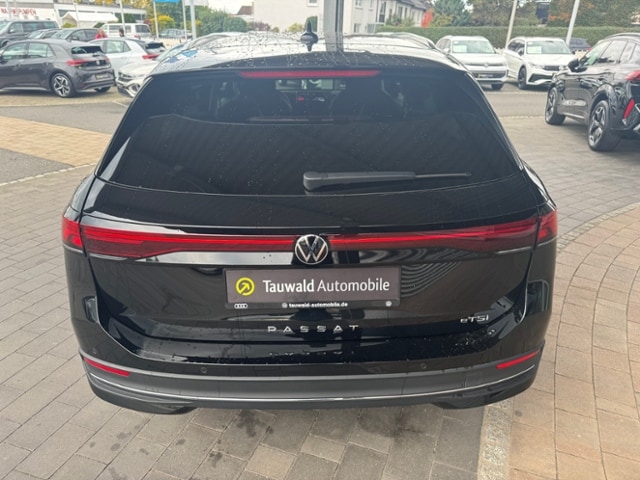 Volkswagen Passat 1.5 eTSI DSG Variant
