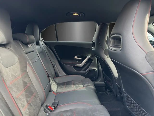 Mercedes-Benz A 180 A 180 d AMG Line Hatchback