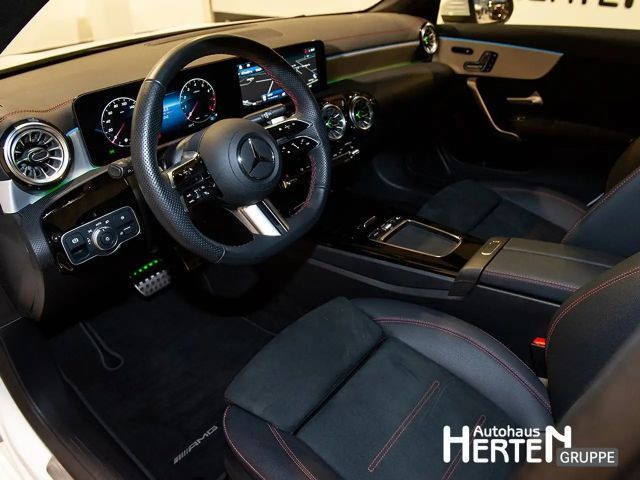 Mercedes-Benz CLA 200 AMG Line Shooting Brake