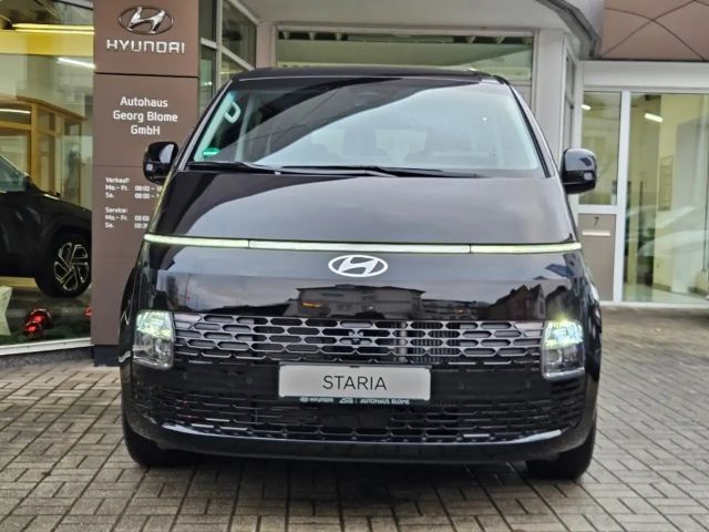 Hyundai Staria Trend