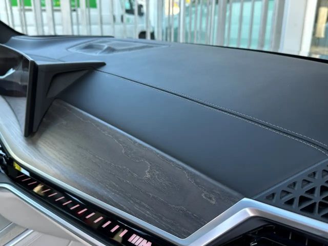 BMW X5 HUD SKYPANO DAP PA+ B&W INTEGRAL 2ACHS