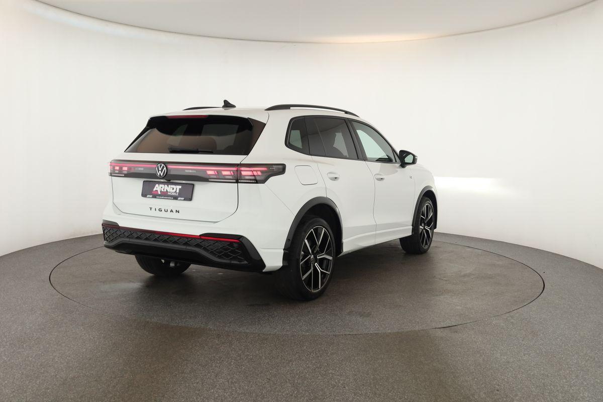 Volkswagen Tiguan 2.0 TSI DSG IQ.Drive R-Line