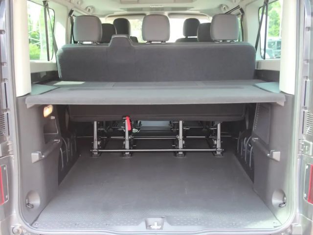 Renault Trafic Blue Grand Life