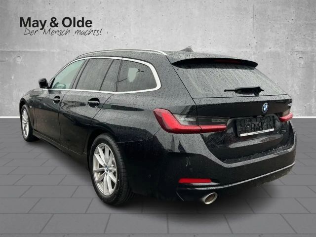 BMW 320 320e Touring