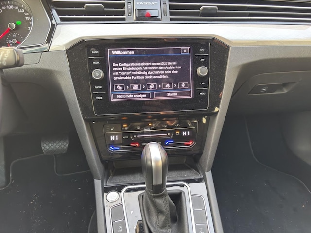 Volkswagen Passat 1.5 TSI DSG Variant