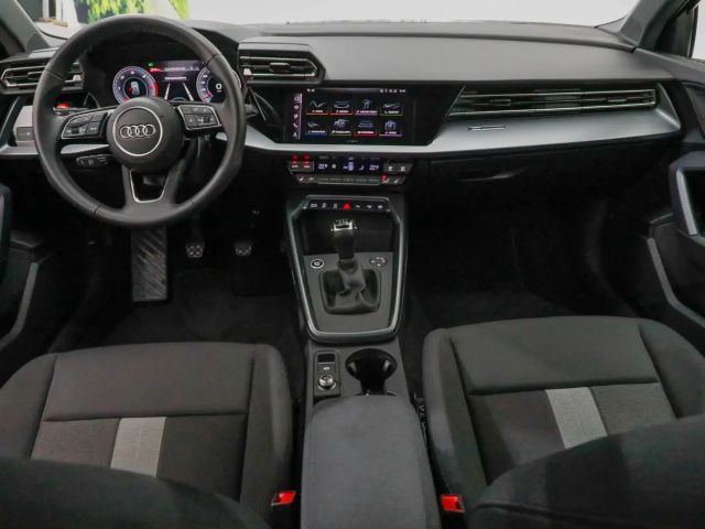 Audi A3 30 TDI Sedan