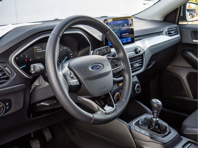 Ford Focus C & C 1.0L 125PS PDC KAMERA NAVI LED