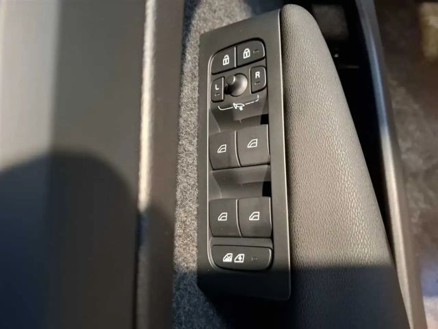 Volvo XC40 Core Recharge Ultimate