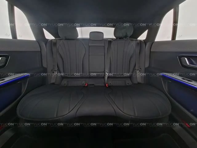 Mercedes-Benz EQE 300 AMG Line Sedan