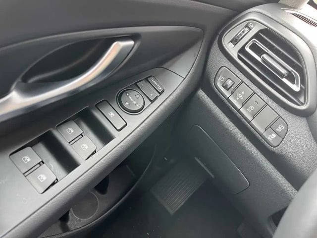 Hyundai i30 Hybrid Trend