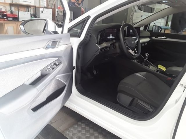 Volkswagen Golf Life