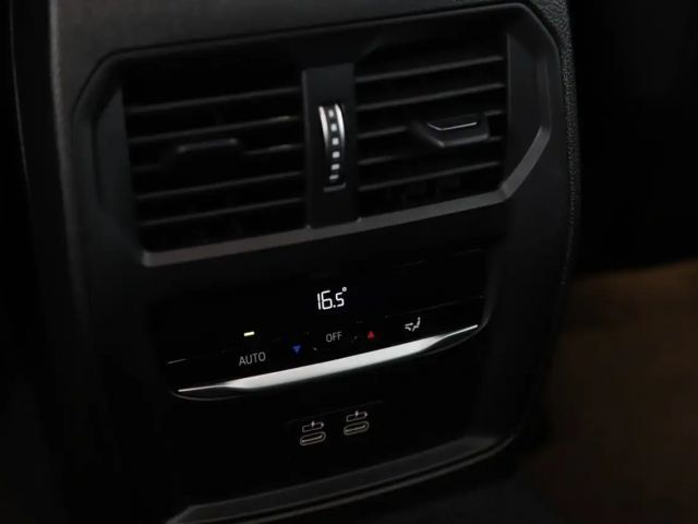 BMW 320 320d Touring xDrive