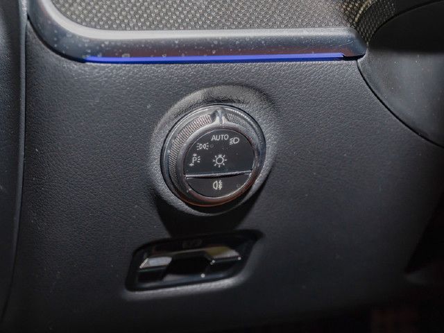 Mercedes-Benz C 200 AMG Line Sedan