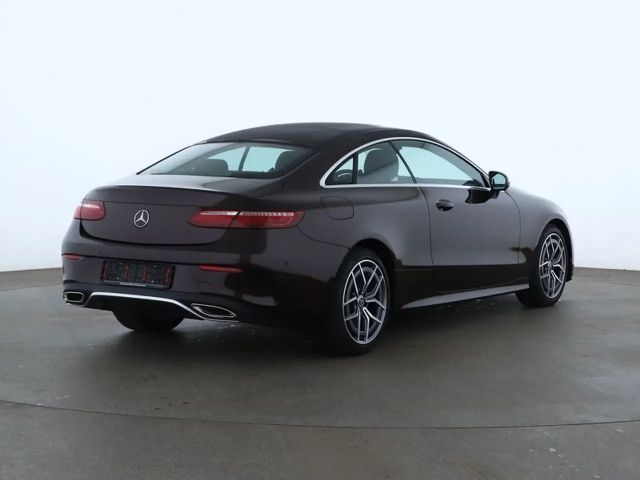 Mercedes-Benz E 200 AMG Line Coupé