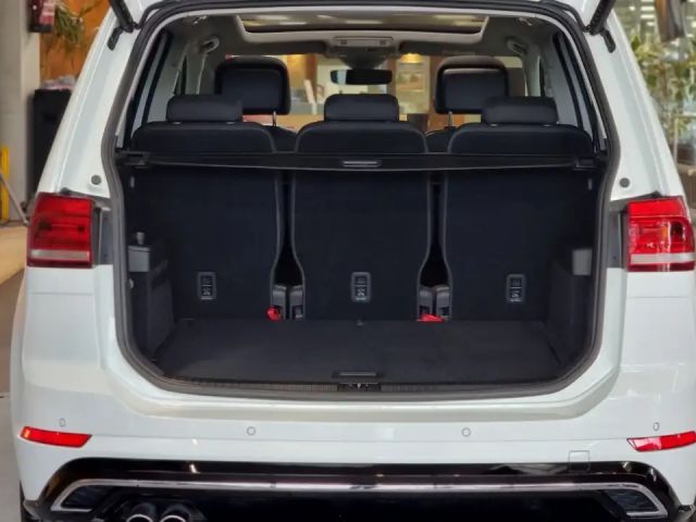 Volkswagen Touran 2.0 TDI DSG R-Line