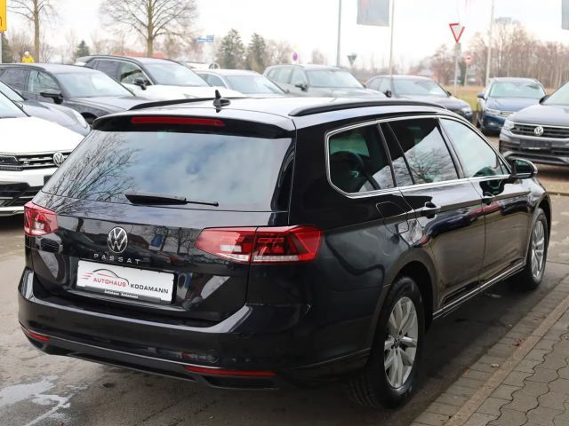 Volkswagen Passat 1.5 TSI Business Variant