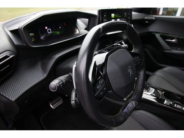 Peugeot 2008 EAT8 GT-Line