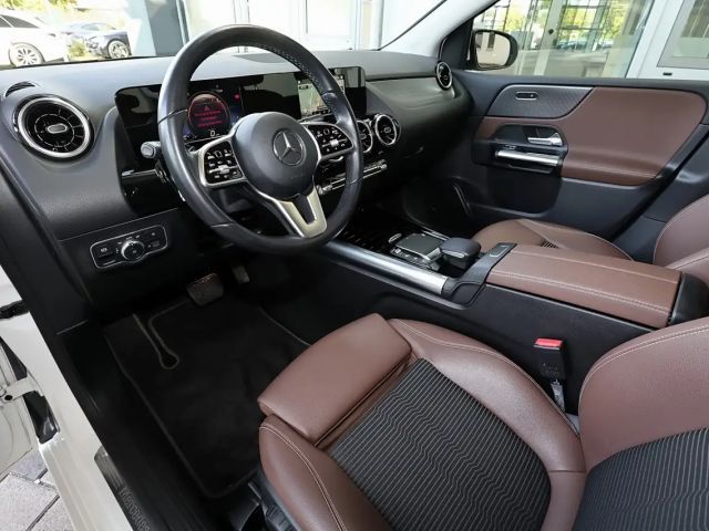 Mercedes-Benz B 250 B 250 e