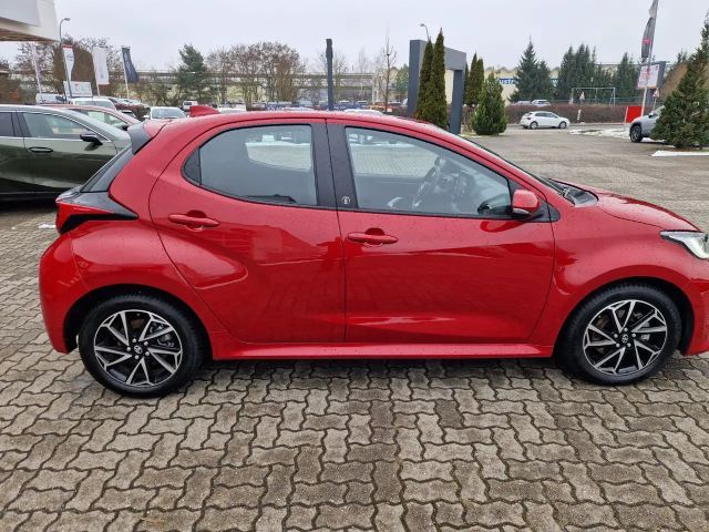 Toyota Yaris Hatchback Team D