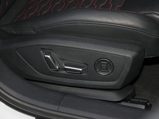 Audi RS6 Avant Quattro