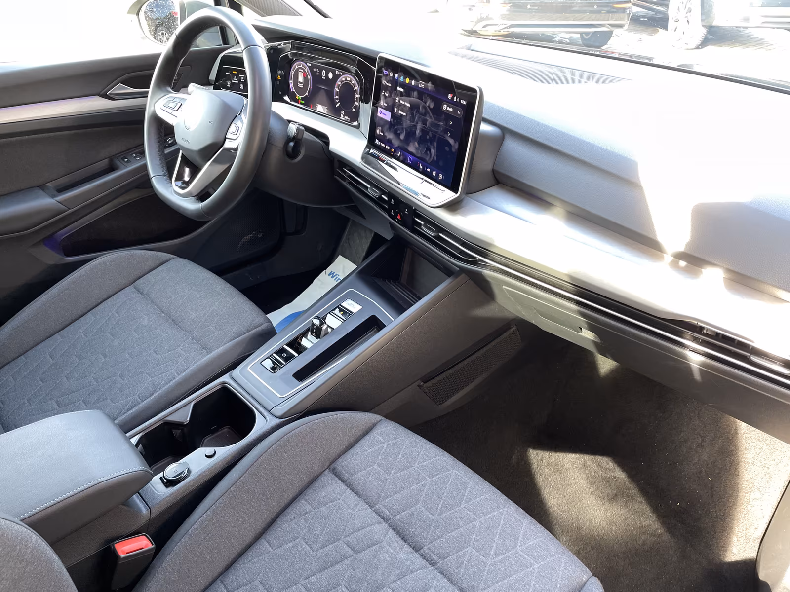 Volkswagen Golf 1.5 eTSI DSG Life