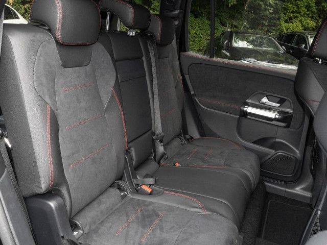 Mercedes-Benz GLB 200 GLB 200 d