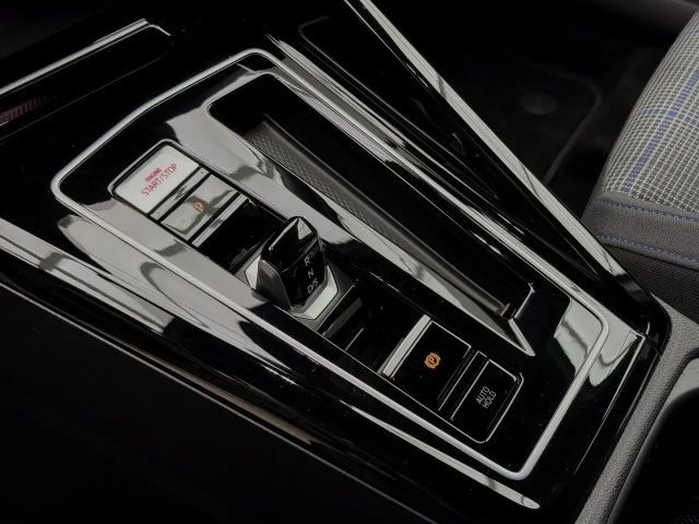 Volkswagen Golf GTE IQ.Drive