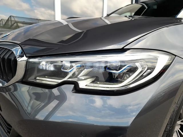 BMW 330 330e Sport Line Touring