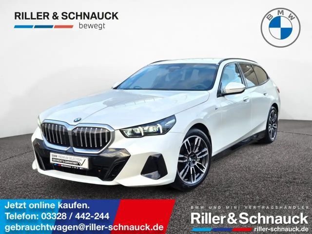 BMW 540 540d M-Sport Touring xDrive