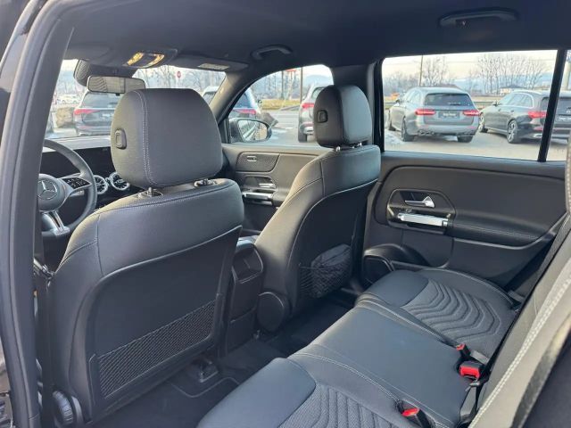 Mercedes-Benz EQB 250