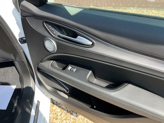 Alfa Romeo Stelvio Q4 Veloce