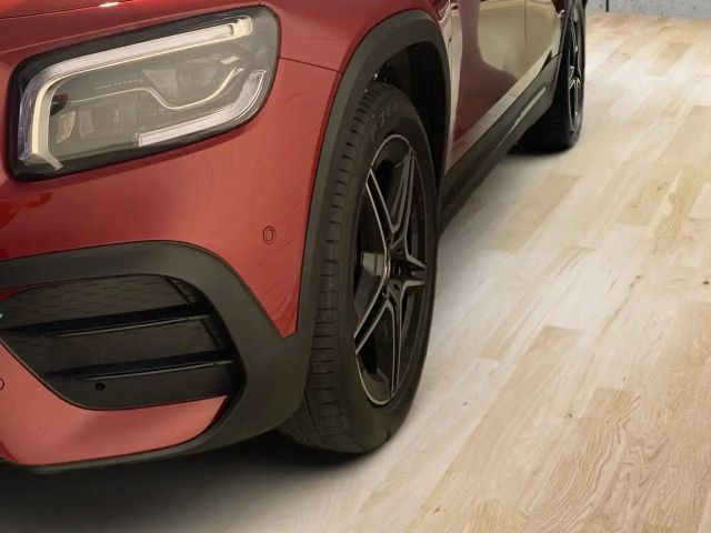 Mercedes-Benz GLB 200 4MATIC AMG Line GLB 200 d