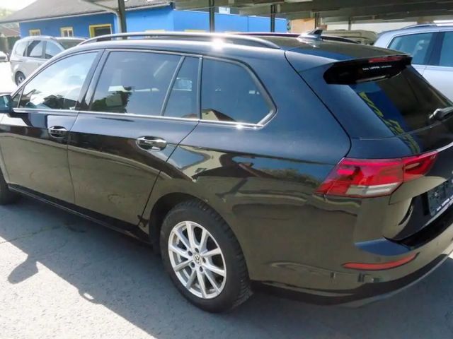 Volkswagen Golf Life Variant