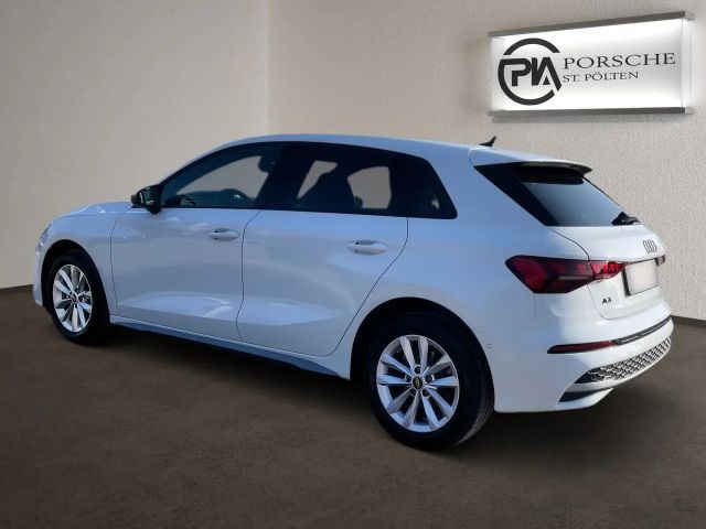 Audi A3 30 TFSI Sedan