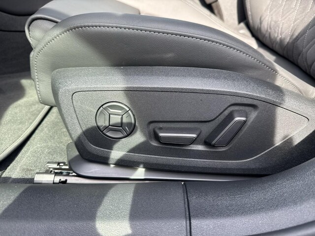 Audi A6 Avant Quattro S-Tronic