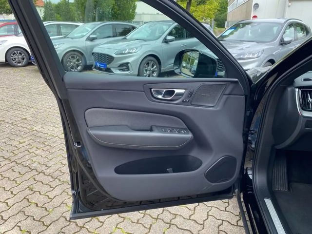 Volvo XC60 Dark Plus