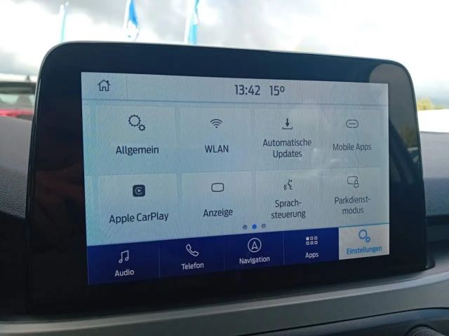 Ford Focus Cool & Connect