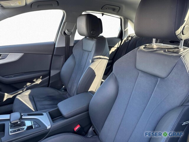 Audi A4 40 TFSI S-Tronic Sedan